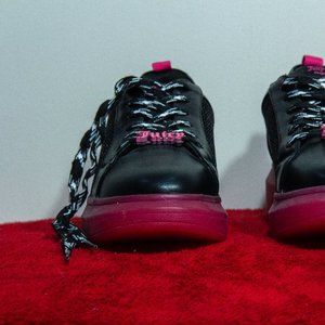 Women's "Juicy Couture Demi Fashion" Lace Up Sneakers (Size 8)